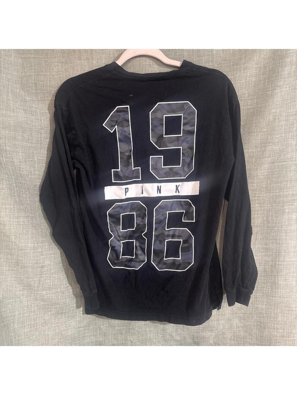 Victoria's Secret Women's Black Shirt